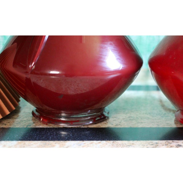 1920s Pair of Red Glass Art Deco Table Lamps With Orange Pleated Lampshades For Sale - Image 12 of 18