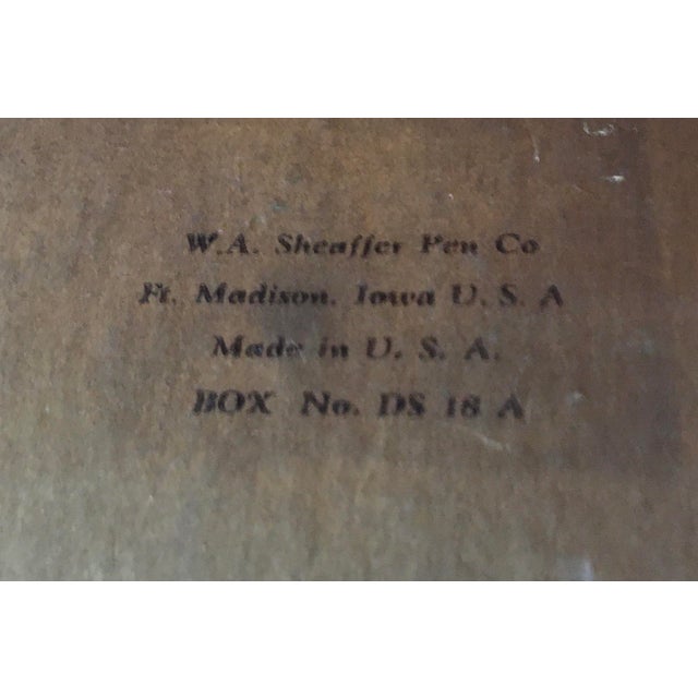 Rare Vintage Large Black Onyx Sheaffer Desk Set Comes With 2 Sheaffer White Dot Pens as Well as 2 Gold Nib Pens. For Sale In New Orleans - Image 6 of 12