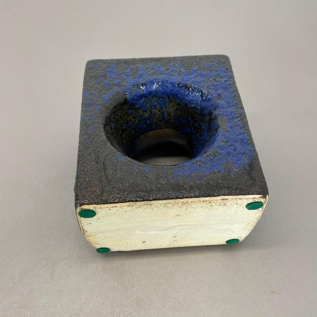 Brutalist Cubic Hole Pottery Vase by Piet Vest Ceramics, 1970s For Sale - Image 17 of 18