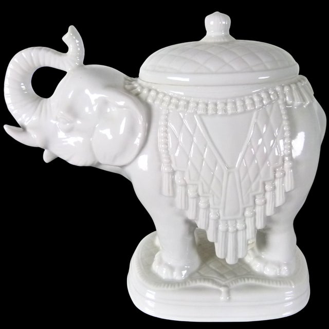 Vintage Andrea by Sadek White Porcelain Elephant Candy Dish | Elephant Lidded Trinket Box | Made in Japan | Foil Sticker For Sale - Image 9 of 16