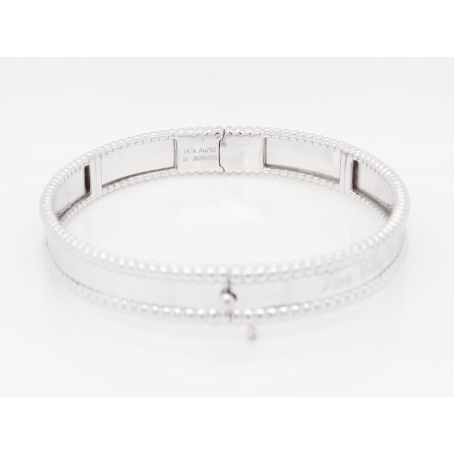 Van Cleef & Arpels Vca 18k White Gold Perlée Signature Bracelet, Medium Model For Sale - Image 14 of 15