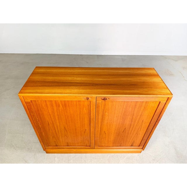 Wood Small Mid-Century Chest of Drawers in Teak by H. W. Klein for Bramin, 1960s For Sale - Image 7 of 9