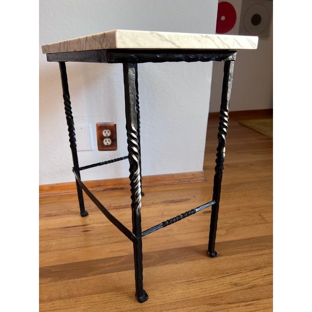 1960s Mediterranean Wrought Iron Marble Side / Occasional Table For Sale - Image 11 of 18