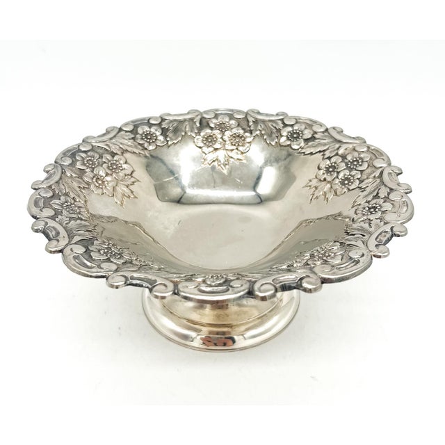 Vintage Silverplate Floral Repoussé Pedestal Candy/ Nut Bowl – Traditional / Hollywood Regency For Sale - Image 9 of 13