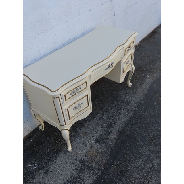 Bassett French Shabby Chic Painted Vanity Writing Desk 6237 For Sale - Image 14 of 18