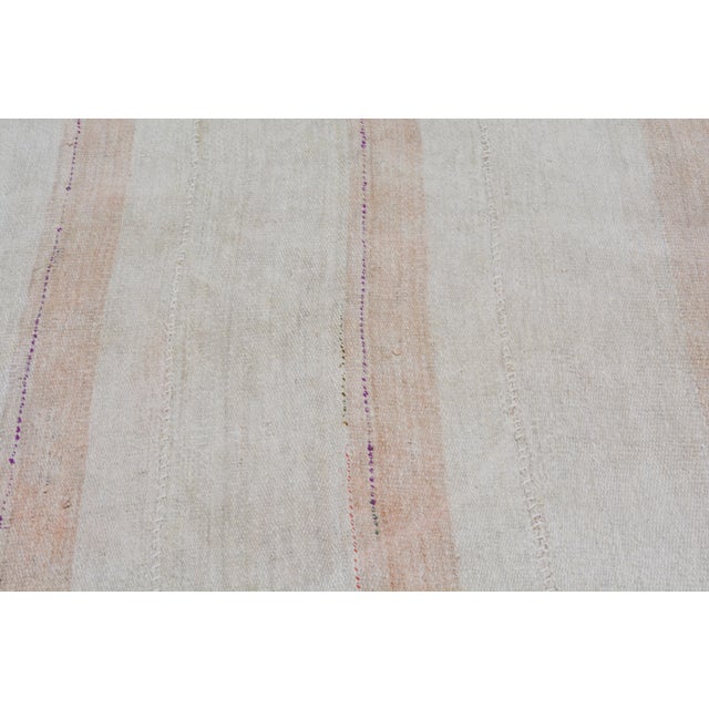 Vintage Turkish Flatweave Rug, 5'8''x6'6'' For Sale In New York - Image 6 of 6