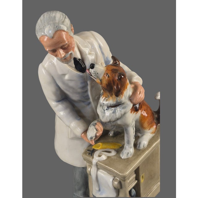 Royal Doulton Figurine "Thanks Doc" Doctor Vet For Sale - Image 6 of 9