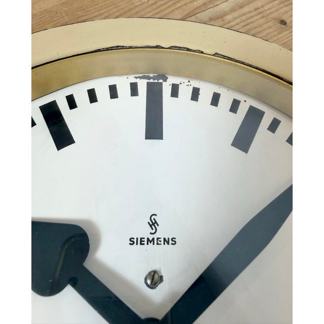 Vintage Industrial Factory Wall Clock from Siemens, 1950s For Sale - Image 15 of 18