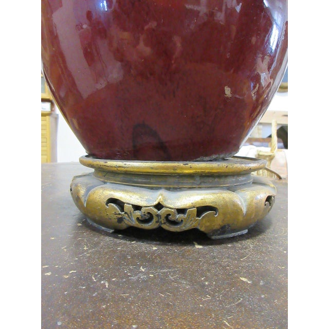 Vintage Large Chinese Oxblood Glazed Vase Table Lamp With Giltwood Base For Sale - Image 4 of 4