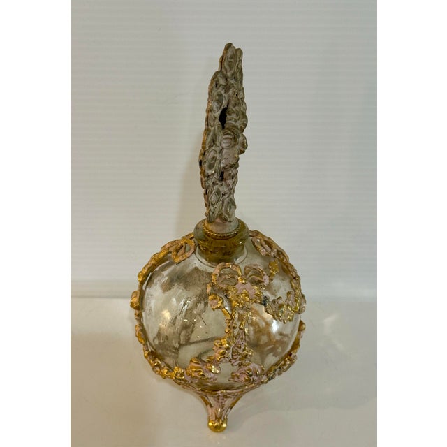 Vintage French Style Ormolu Glass Perfume Bottle With Floral Filigree Stopper Hollywood Regency For Sale - Image 10 of 12