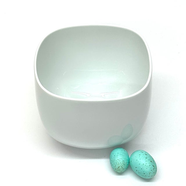 1970s White Porcelain Suomi Serving Bowl by Timo Sarpaneva for Rosenthal Studio-Line For Sale In Miami - Image 6 of 13