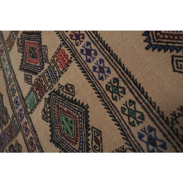 1960s Turkish Camel Kilim Rug For Sale In Philadelphia - Image 6 of 13
