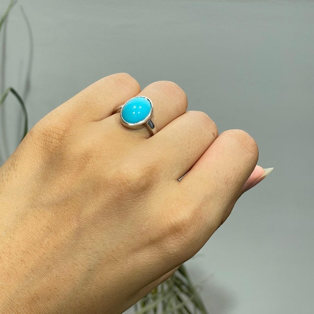 Turquoise Minimalist 4.7 Ct Oval Turquoise Bezel Set Solitaire Ring in 925 Sterling Silver Size 7.5 For Sale - Image 8 of 15