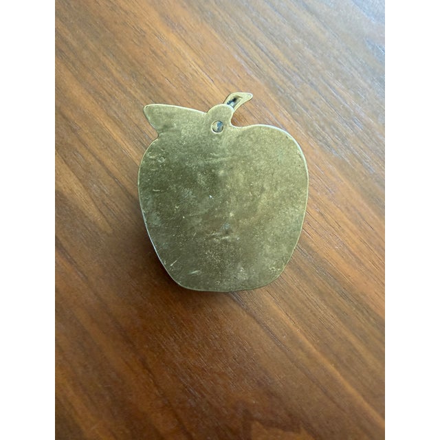 Mid-Century Modern Vintage Brass Apple Wall Clip For Sale - Image 3 of 3
