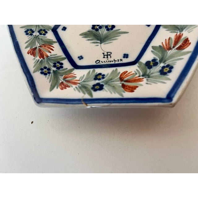 Vintage Quimper Hand Painted Hexagonal Plates - Set of 4 For Sale In Dallas - Image 6 of 7