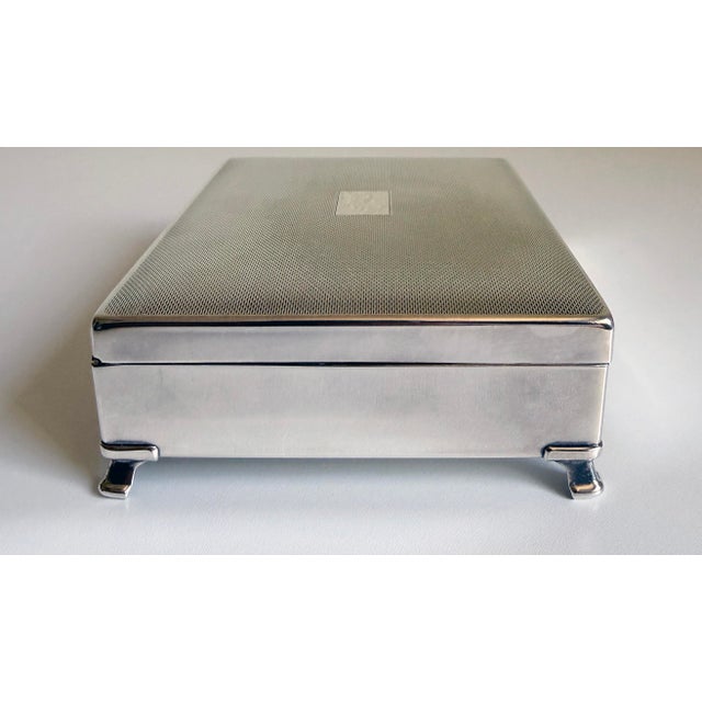 1930s English Engine Turned Silver Box For Sale - Image 4 of 11