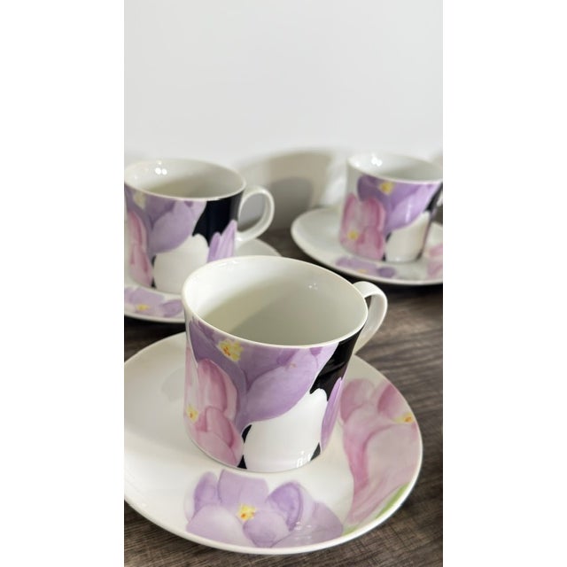 Mikasa 1970's Vintage Mikasa Vogue L1052 Fine Porcelain Floral Dinnerware Set - 26 Pieces For Sale - Image 4 of 8