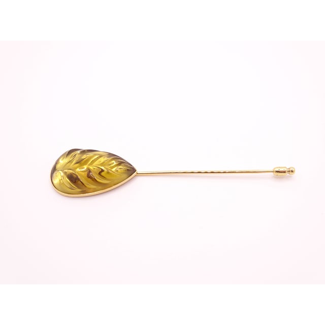 Glass and Gold-Plated Heliconia Leaf Pin from Lalique, France, 1995 For Sale - Image 4 of 18