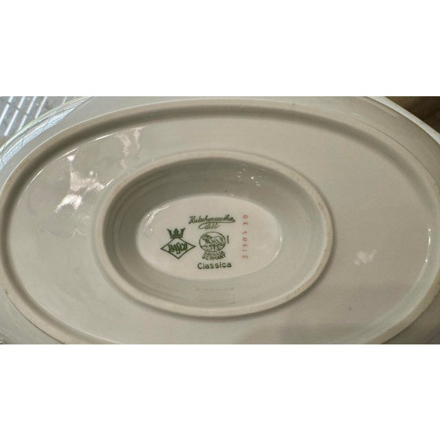 Ceramic Vintage Hutschenreuther Selb Bavaria Classica Gravy Boat Attached Underplate Gold Trim Pasco For Sale - Image 7 of 10