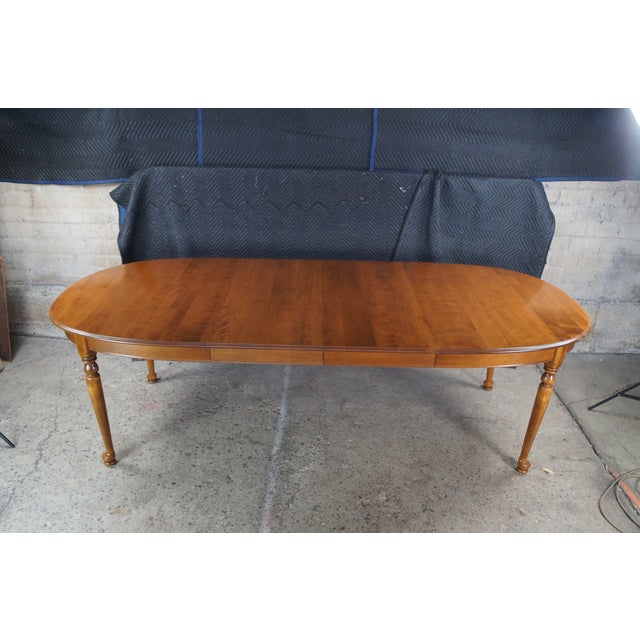 Early 21st Century Ethan Allen Heirloom Colonial Early American Maple Spoonfoot Oval Dining Table For Sale - Image 5 of 13