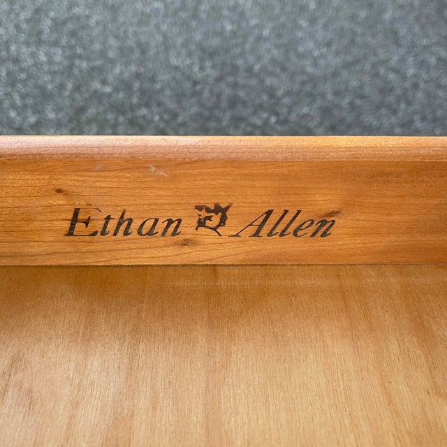 1970s Ethan Allen Georgian Court Collection Traditional Queen Anne ...