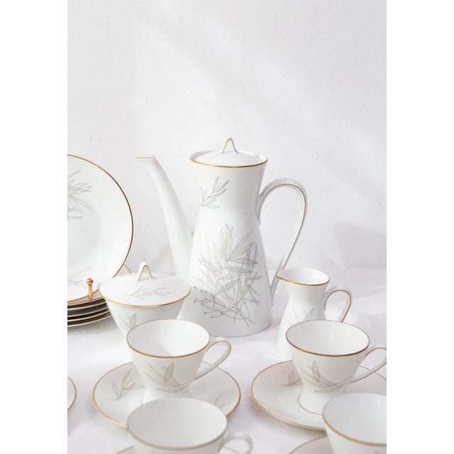 White Form 2000 Coffee Servie for 6 by Raymond Loewy for Rosenthal, 1950s, Set of 21 For Sale - Image 8 of 9