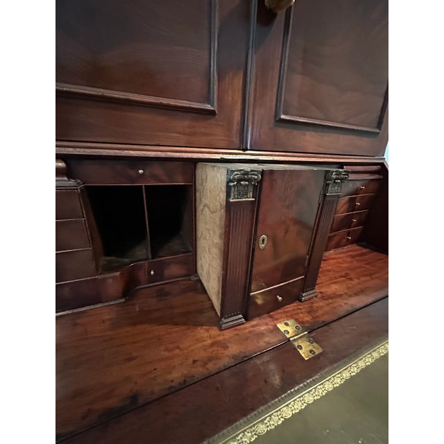 Late 18th Century George III Burled Walnut Secretary For Sale In New York - Image 6 of 13
