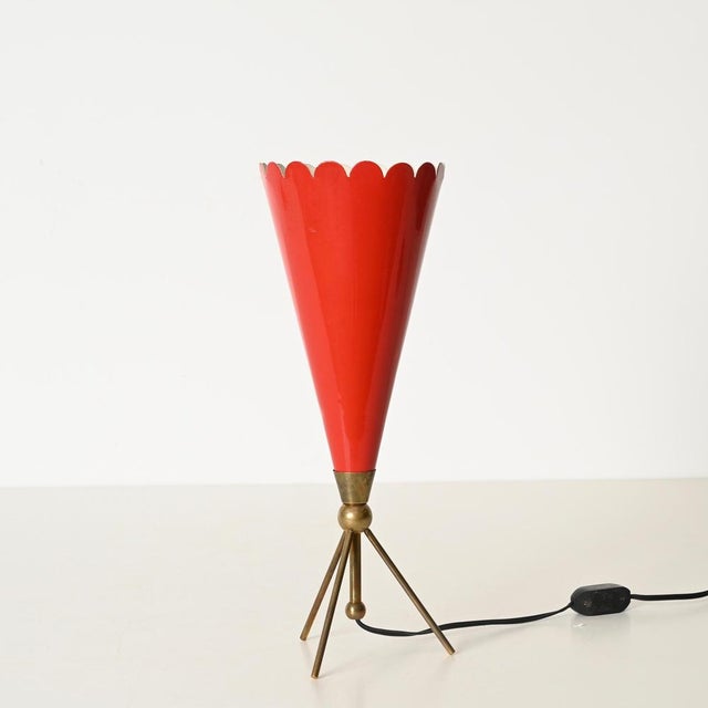 Stilnovo Large Vintage Tripod Table Lamp in Brass and Red Metal from Stilnovo, 1950s For Sale - Image 4 of 13