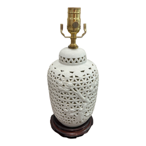 Vintage Blanc De Chine Pierced Mid Century Modern Chinese Export Lamp
