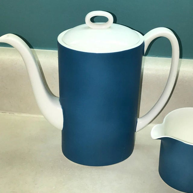 Vintage 1960s-70 Wedgwood coffee pot with matching cream & sugar set by Susie Cooper Design, in "Kingfisher" matte sheen...