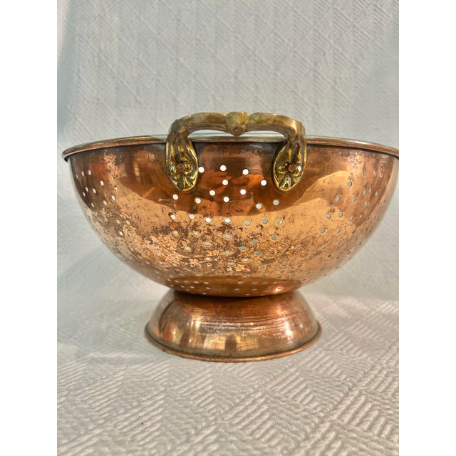 Vintage French Style Footed Copper Colander With Brass Handles – European Farmhouse Kitchen Decor For Sale - Image 4 of 11