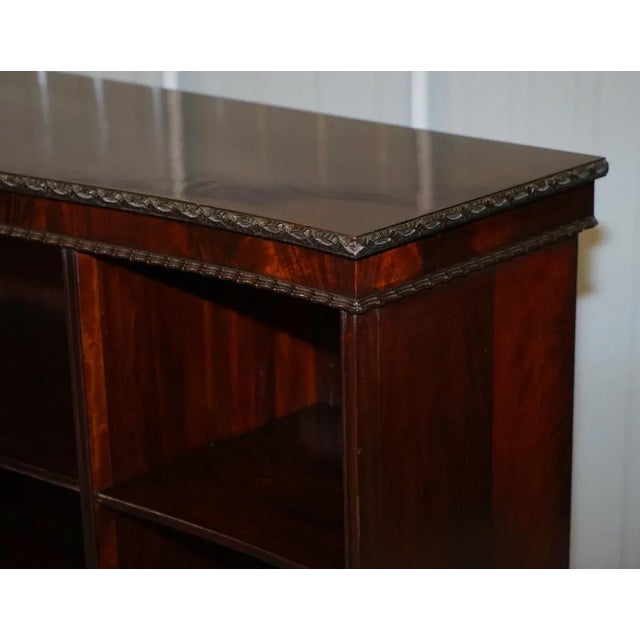 Serpentine Fronted Library Bookcase with Claw & Ball Feet from Gardner & Son, 1840s For Sale - Image 16 of 18