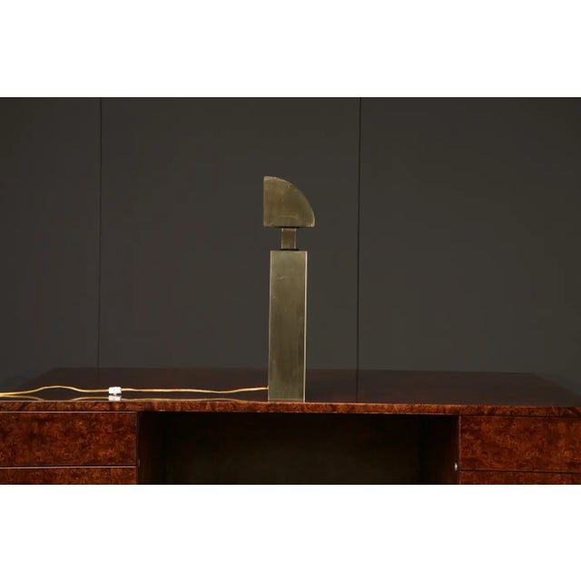 Elegantly crafted, this rare 'Sculpture' table lamp by Karl Springer embodies the essence of his meticulous artistry. This...