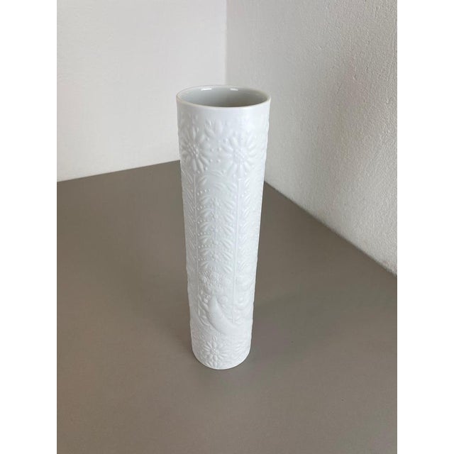 Op Art Vase by Björn Wiinblad for Rosenthal Studio Line, Germany, 1970s For Sale - Image 3 of 15
