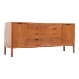 Example of Mount Airy Furniture Company Lowboys