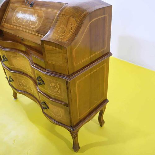 Louis XV Style Inlaid Secretaire with Curved Front For Sale - Image 17 of 18