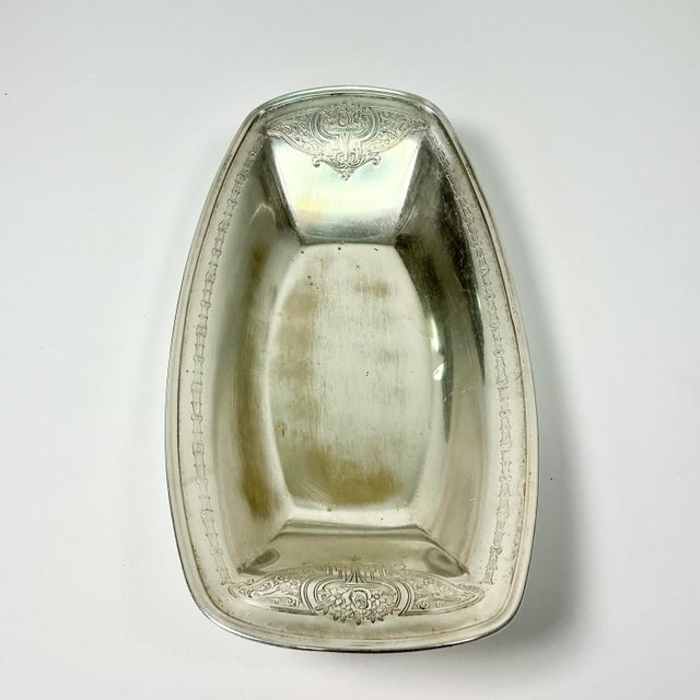 Metal Early 20th C. Antique Art Deco English Chippendale Silverplate Bread Tray or Relish Dish. For Sale - Image 7 of 12