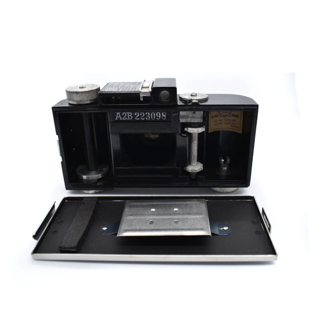 Black Mid 20th Century Argus Anastigmat 50mm Film Camera Made in Usa For Sale - Image 8 of 9