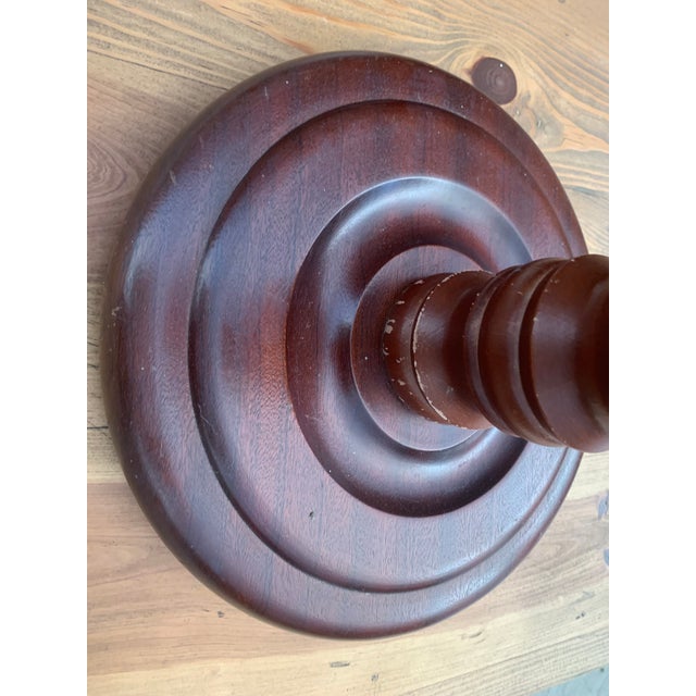 Dimensions : Height - 77cm. Base diameter - 28.5cm. Table top diameter - 25cm.