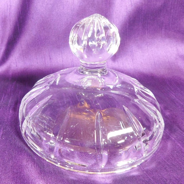 Contemporary 1950s Large Cut Crystal Biscuit Jar With Matching Lid For Sale - Image 3 of 6