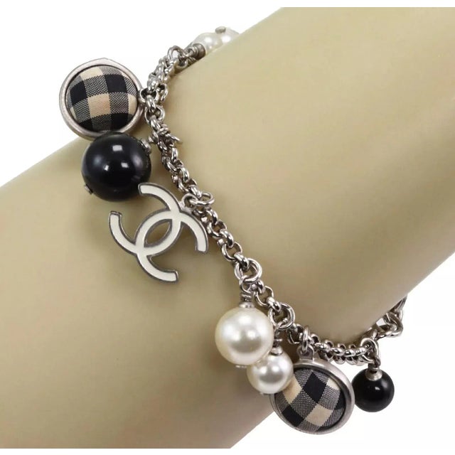 22864 - Chanel Pearls Black & White Checkered Beads C Logo