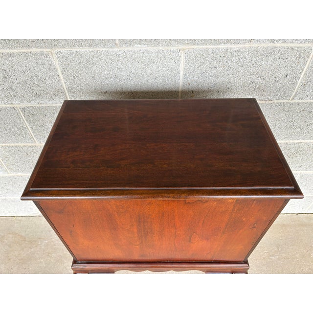 Brown Cresent Furniture Georgian Style Cherry 4 Drawer Silver Chest For Sale - Image 8 of 9