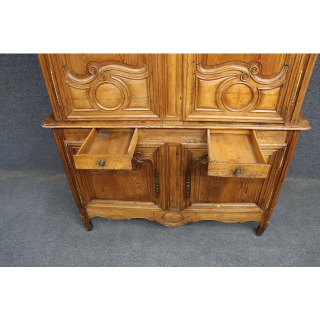 18th Century French Provincial Pine Linen Press Cabinet For Sale - Image 11 of 13