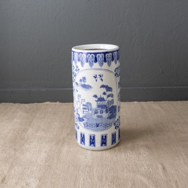 Ceramic Blue Willow Chinoiserie Ceramic Umbrella Stand For Sale - Image 7 of 16