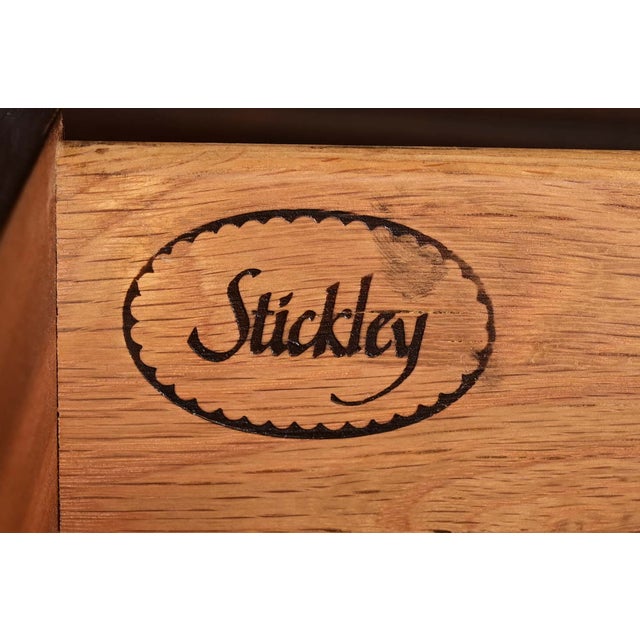 Wood Stickley Georgian Flame Mahogany Lighted Breakfront Bookcase Cabinet For Sale - Image 7 of 13