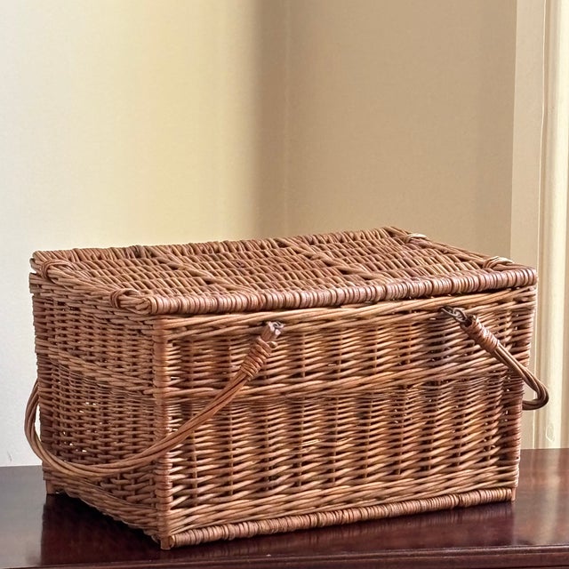 Farmhouse Mid-20th Century French Country-Style Picnic Basket For Sale - Image 3 of 16