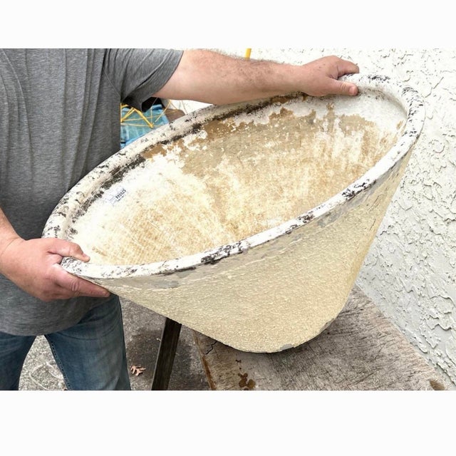 Gray 1960s Large Willy Guhl Tapered Planter For Sale - Image 8 of 9