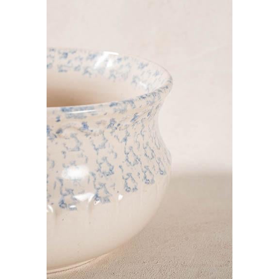 Antique Single Handle Cream + Pale Blue Spongeware Mixing Bowl For Sale - Image 4 of 5