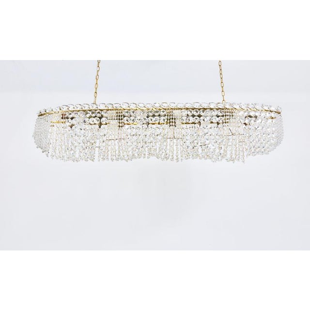 58 Zeppelin Chandelier in Crystal and Brass by J. T. Kalmar for Kalmar, Vienna, Austria, 1950s For Sale - Image 16 of 18