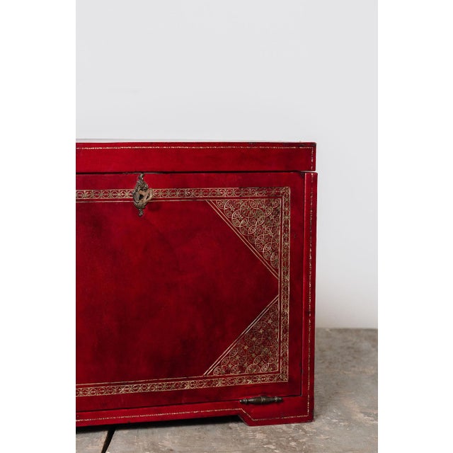 Traditional Antique French Leather Écritoire, Traveling Secretary For Sale - Image 3 of 16